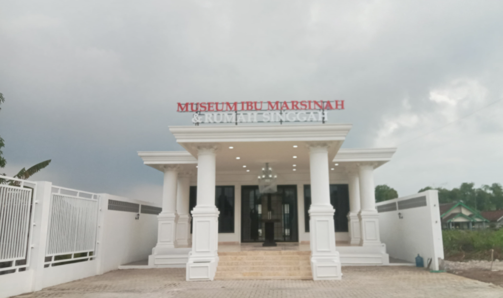 MUSEUM WARSINAH