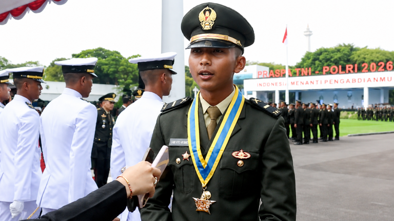 Lulusan Terbaik Akmil