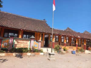 sekolah roboh