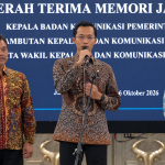 Serah Terima Jabatan di Panggung Resmi
